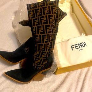 FF Stretch Knit Long Western Heeled Boots